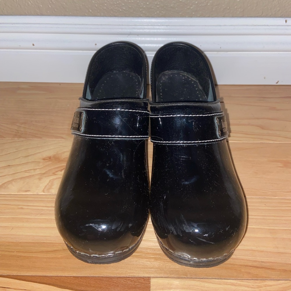 Womens Koi Sanita Clogs
